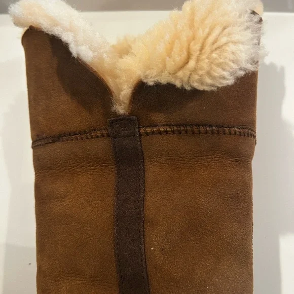 Brown Shearling Boots - Picture 5 of 11